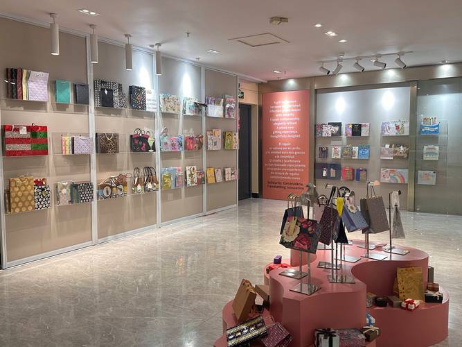 2026年义乌纸质礼品袋生产厂家 浙江鸿熙工艺产品优势详解
